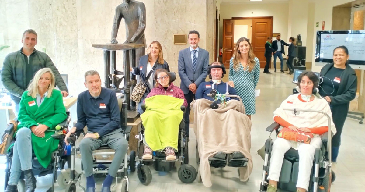 ConELA acude al Congreso de los Diputados para exigir el desbloqueo de la ley sobre esta enfermedad.