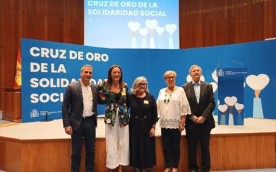 El Ministerio de Derechos Sociales reconoce la labor de ConELA con la Cruz de Oro de la Solidaridad Social